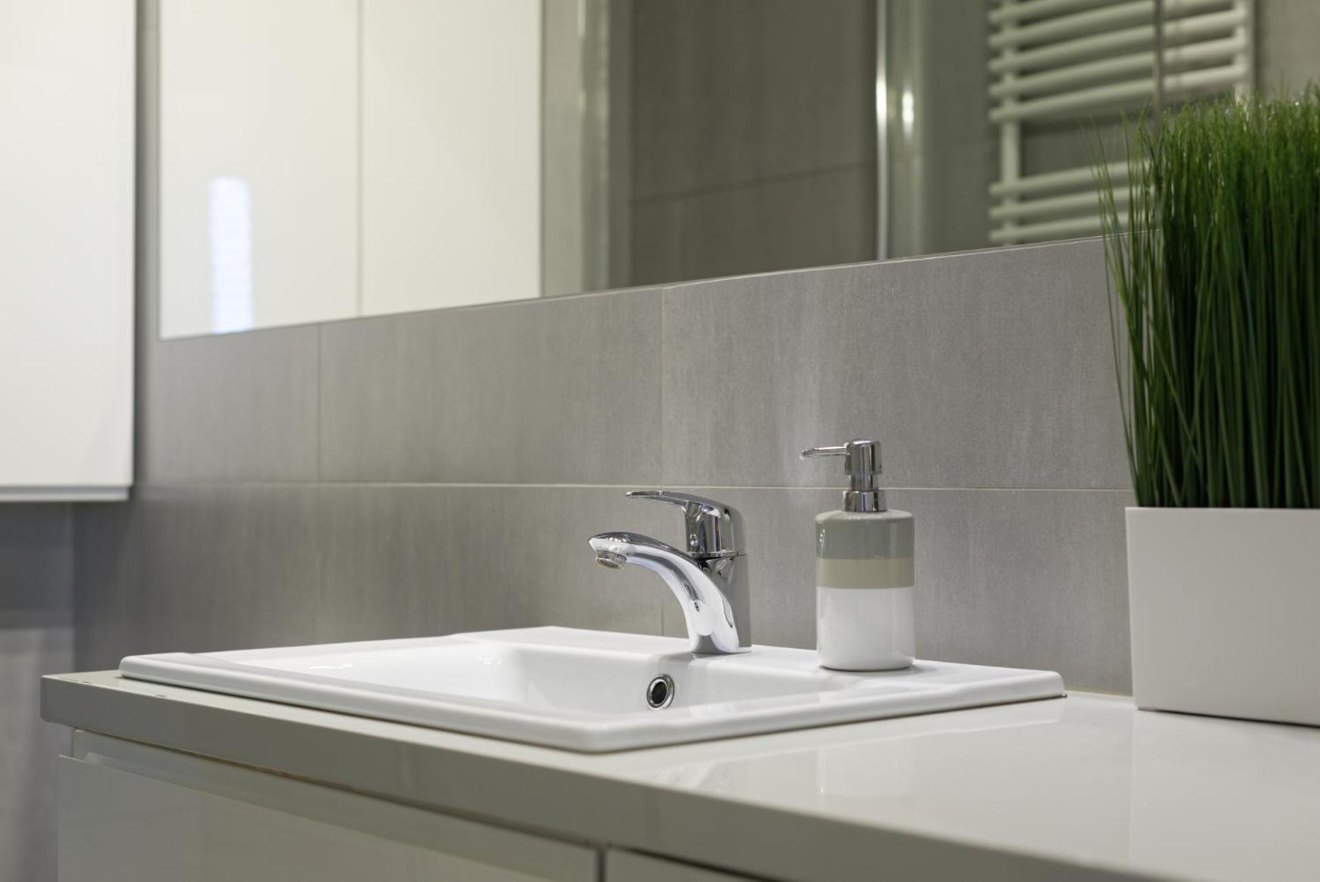Gris Apartment พอซนาน ภายนอก รูปภาพ